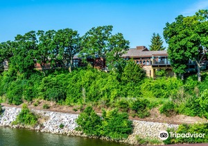 Riverview Inn & Suites, Ascend Hotel Collection