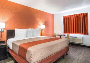 Motel 6 Elk Grove Village