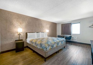 Motel 6 Elk Grove Village - O'Hare