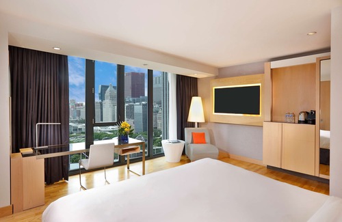 Lakeshore East Hotel | Radisson Blu Aqua Hotel Chicago