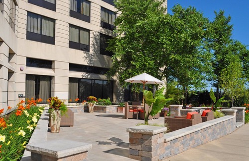 Naperville Hotel | Chicago Marriott Naperville