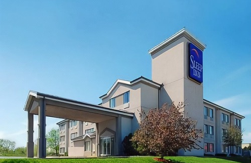 Lake Bluff Hotel | Sleep Inn Near Great Lakes Naval Base