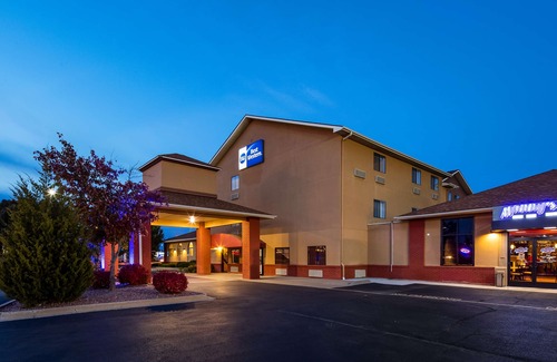 Carbondale Hotel | Best Western - Saluki Inn