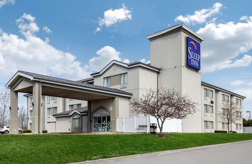 Lake Bluff Hotel | Sleep Inn Near Great Lakes Naval Base