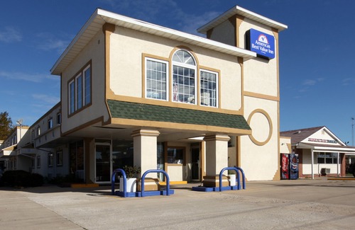 Macomb Hotel | Americas Best Value Inn Macomb