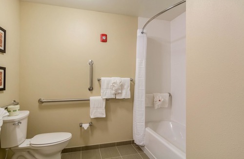 Mitchell Hotel | Comfort Inn Edwardsville - St. Louis