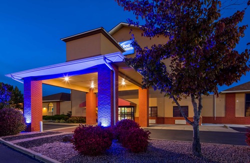 Carbondale Hotel | Best Western - Saluki Inn