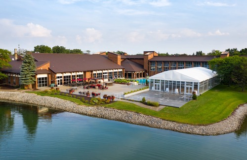 Half Day Hotel | Lincolnshire Marriott Resort