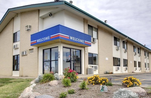 East Peoria Hotel | Americas Best Value Inn East Peoria
