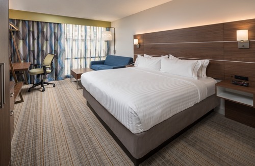 Springfield Hotel | Holiday Inn Express Springfield, an Ihg Hotel