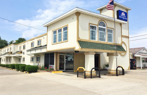 Macomb Hotel | Americas Best Value Inn Macomb