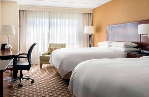 Naperville Hotel | Chicago Marriott Naperville