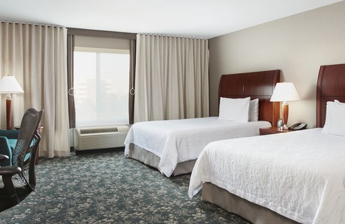 Lake Forest Hotel | Hilton Garden Inn Lake Forest Mettawa