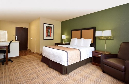 Rockford Hotel | Extended Stay America Suites - Rockford - I-90