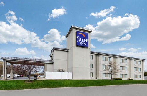 Lake Bluff Hotel | Sleep Inn Near Great Lakes Naval Base