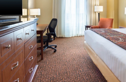 Mount Vernon Hotel | Drury Inn & Suites Mt. Vernon