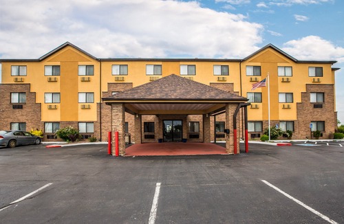 Peru Hotel | Quality Inn Peru Near Starved Rock State Park