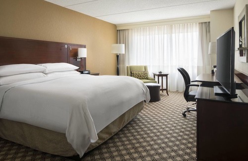 Naperville Hotel | Chicago Marriott Naperville