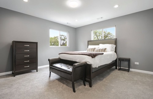 Bensenville Condo | New Stunning 2BED 2BATH Apartment. Close to METRA, O'Hare and Rivers Casino