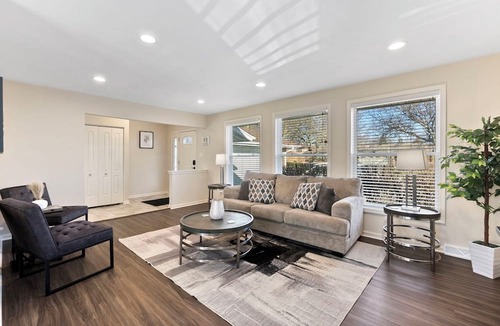 Matteson House | Matteson Rental
