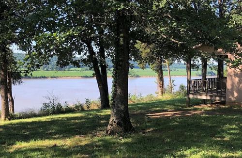 Golconda House | Cozy Cabin on the Ohio River!