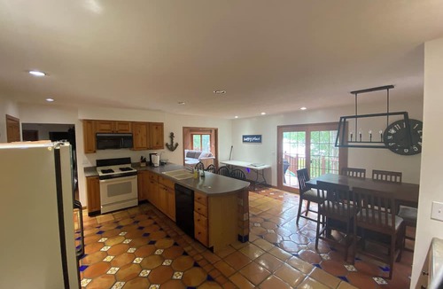 Oak Run House | Lakehouse at Oak Run