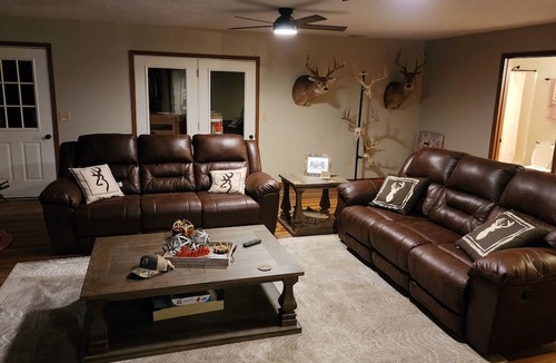 Perks Cabin | Lodge style private farm home newly renovated on beautiful country acreage.