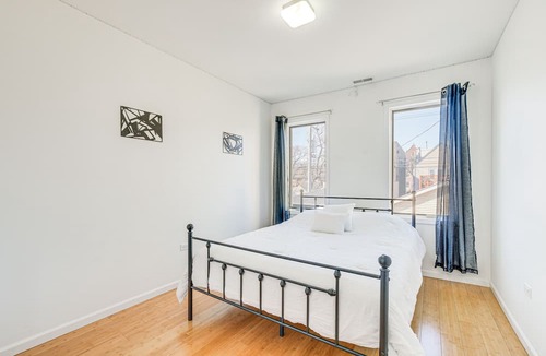Bucktown House | Bright Chicago Home w/ Backyard < 5 Mi to Downtown