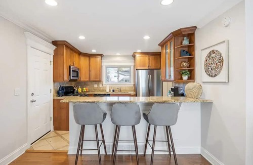 Arlington Heights House | Exquisite 4Bed 2bath house luxry Arlington Heights