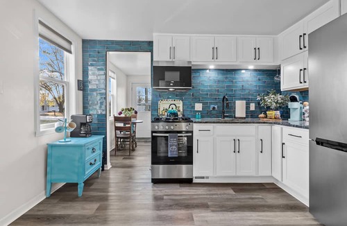 Machesney Park Cottage | Charming Cottage