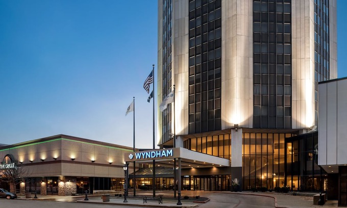 Downtown Springfield Hotel | Wyndham Springfield City Centre