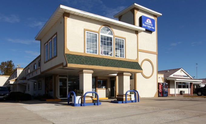 Macomb Hotel | Americas Best Value Inn Macomb