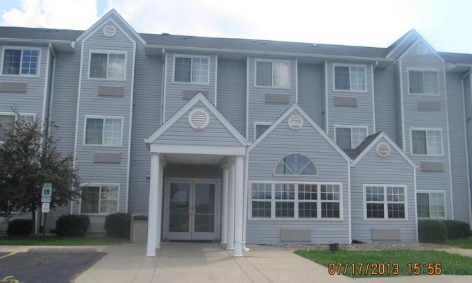 Champaign Hotel | Microtel Inn by Wyndham Champaign