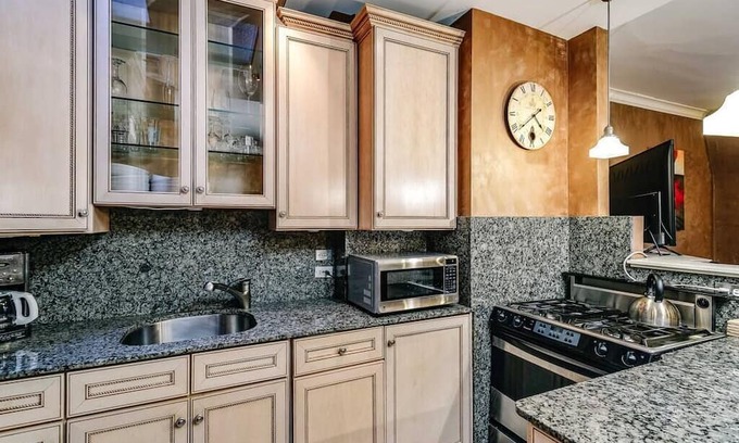 Gold Coast House | Brownstone in Gold Coast - Downtown